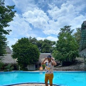 Meet your Posher, Rony